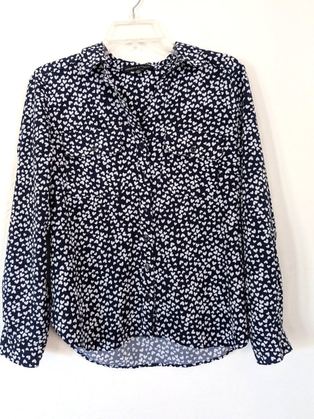 ADRIENNE VITTADINI Blouse S Navy White Heart Roll Tab Sleeve Chest Pockets Top
